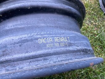 Dacia Renault plechove disky 15” 4ks - 3