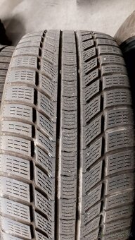 245/45 R19 V XL zimné - 3