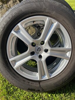 ALU disky 7,5J x 17H2 ET 35 + pneu 235/60 R17 - 3