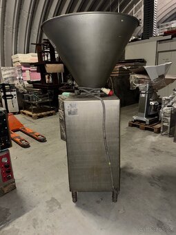 KIHEST Modra – Vákuový plnič (typ 47) - 3