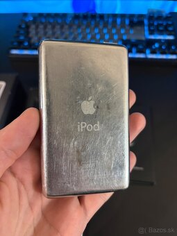 iPod classic 6th gen 80GB - 3