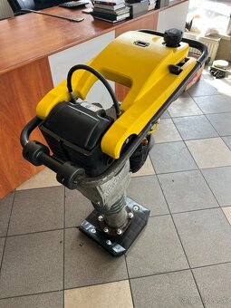 Vibracna zaba, noha, skokan Wacker Neuson BS 50-2 , 2021rv - 3