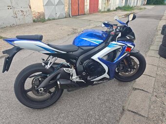 SUZUKI GSXR 750 - 3