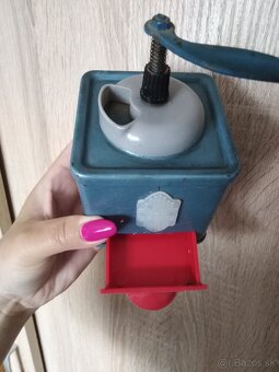 Retro mlynček na koreniny - 3