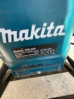 Makita svetlo DML805 - 3