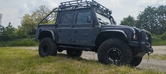 Land Rover Defender - 3