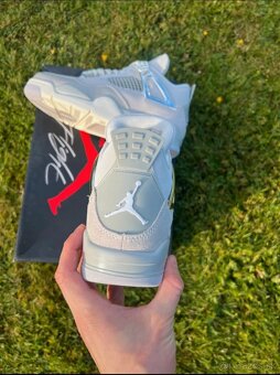 Jordan 4 - 3