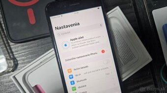 Apple iPhone SE 2020 64GB tmavý + obaly - 3