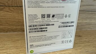 iPhone 16 Pro 1 TB čierny titán - 3