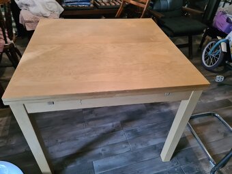 Rozkladací stôl Bjursta ikea - 3