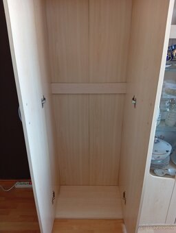 Šatníkova skriňa - 3