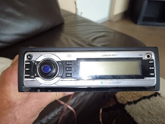 Predám autorádio BLAUPUNKT MP37 - 3
