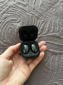 Samsung Galaxy Buds Live - 3