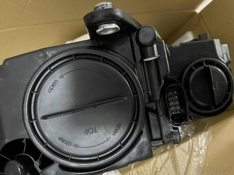 Škoda Octavia 3 predné svetlomety - 3