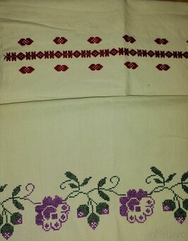 Staré lanové  obrusy. - 3