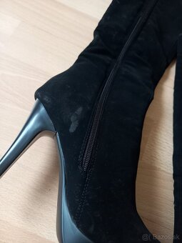 Čierne vysoké čižmy na platforme - 3