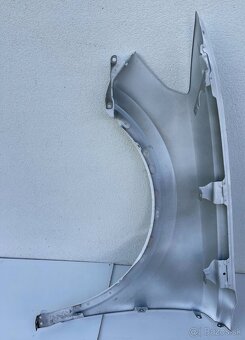 Audi Q3 2018- pravý blatník - 3