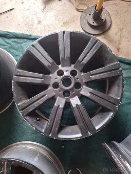 Land Rover Range Rover Sport (generácia 2006-2013). - 3