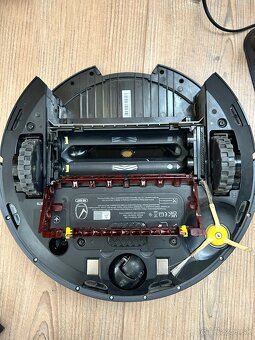 Cena dohodou - iROBOT Roomba 976 s dokovacou stanicou - 3