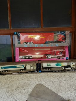 Kamióny plus extra ferrari - 3