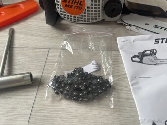 Predám ÚPLNE NOVÚ motorovú pílu Stihl MS170 a 2x olej - 3
