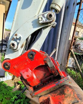 Mini bager Takeuchi TB225 - 3