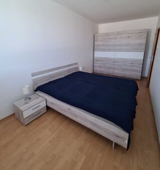 Na prenájom 2-izbový byt – Medveďovej ulica, Bratislava – Pe - 3