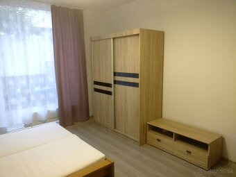 Prenajmem 1-izb. zariadený byt so záhradkou v centre Senca - 3