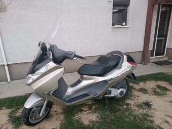 Piaggio X8 - 3