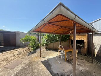 Nemčice - rodinný dom v pokojnej ulici ss pekným pozemkom - 3