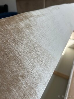 Luxusná posteľ 180x200 s matracom a nožičkami - 3