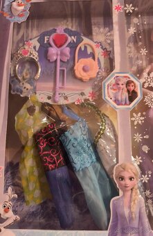 Anna a Elza bábika set s doplnkami a šatami - 3