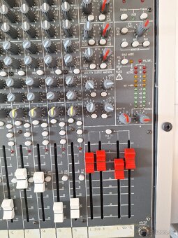 Predam Soundcraft Spirit Fx16 + case - 3