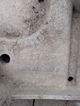 Predam nápravnicu Volkswagen golf 5 - 3