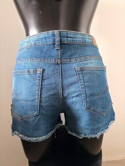 dámske šortky Clockhouse veľ L - 3