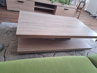 Konferenčný stolík a koberec - 3