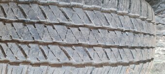 Predám pneumatiky bridgestone 265/60r18 - 3