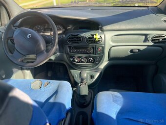 Renault Megane Scenic 1.6 V - 3