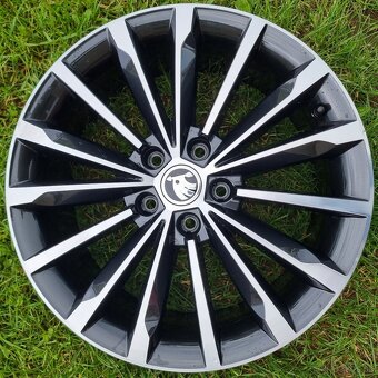 Predám originál kolesá Škoda TRINITY r18 - 3