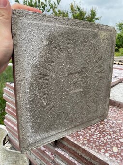 Dlažba obklad retro cca 800ks 30x30x2,5cm Jeseníky závod - 3