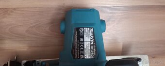 Predám okružnú pílu Makitu HS7601 - 3