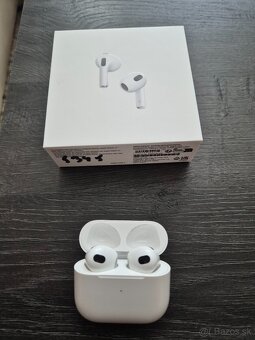 Apple AirPods 3 - 3