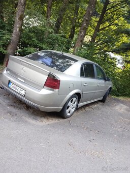 Auto na náhradné diely - 3