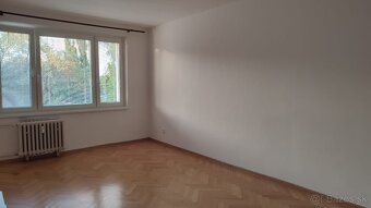 2 izbový byt na prenájom na ulici M.R.Štefánika Lučenec - 3