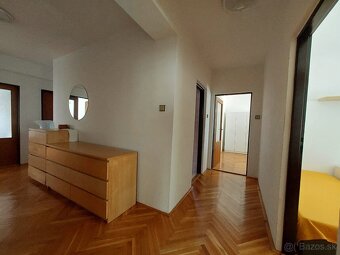 4 izby pri vysokoškolských internátoch na Mlynoch,120m2+55m2 - 3