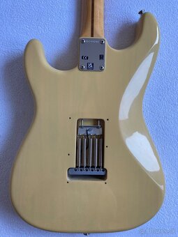 Fender American Vintage II 1957 Stratocaster - 3