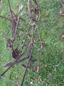 Poľnohospodárske stroje - 3