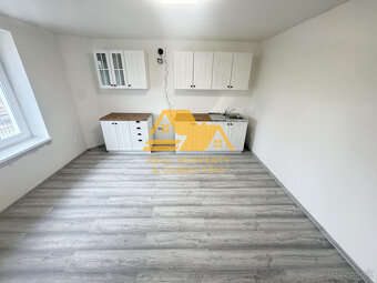 Predám dvojgeneračný dom v tichej lokalite v meste Hurbanovo - 3