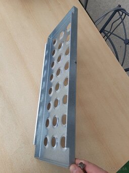 Predam  schodnice, vyplne polic. - 3