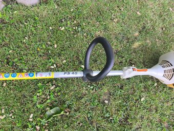Krovinores Stihl FS-45 - 3